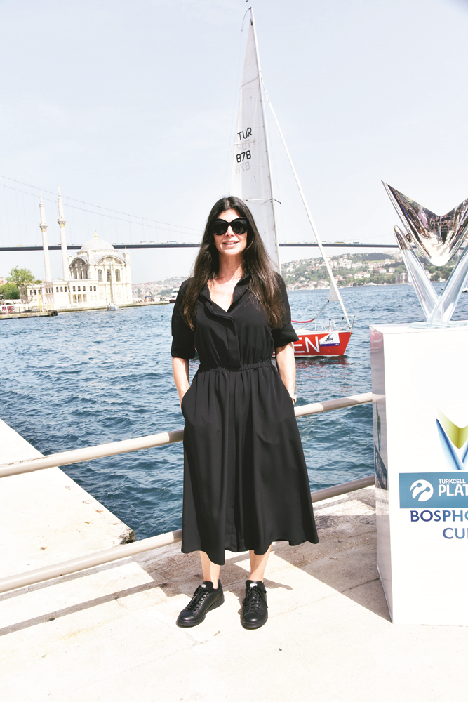 YELKENLİLERİN MÜCADELESİ