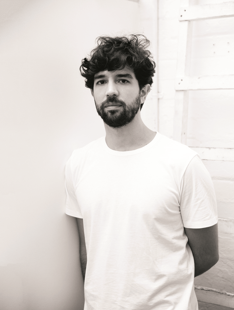 HAFTANIN TASARIMCISI FERNANDO JORGE