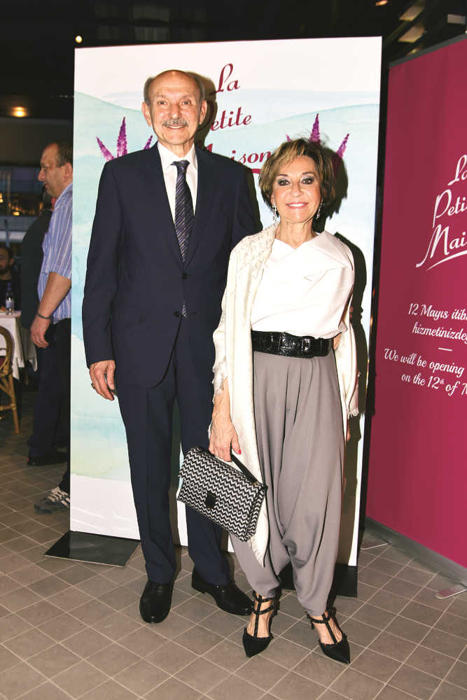 FRANSIZ MUTFAĞININ LEZZETLERİNİ TATTILAR