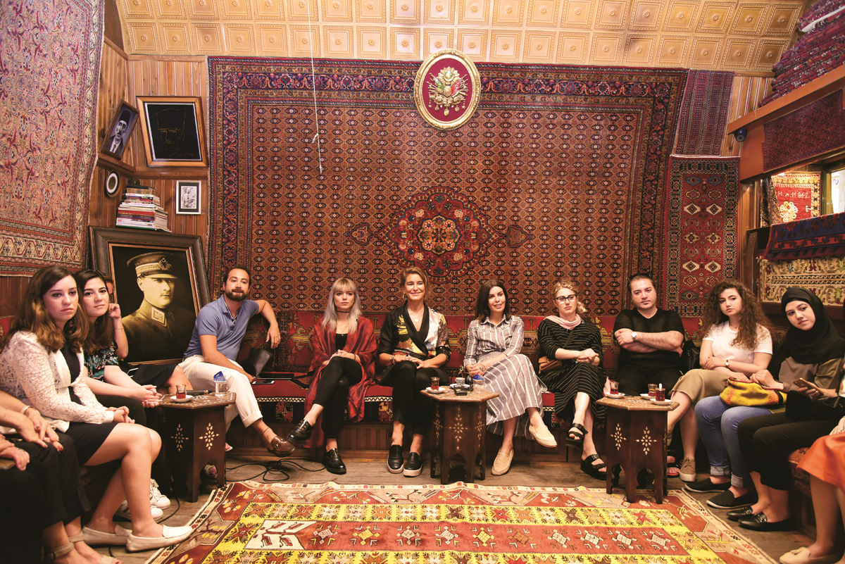 SANATÇILARA İLHAM VEREN KAPALIÇARŞI 