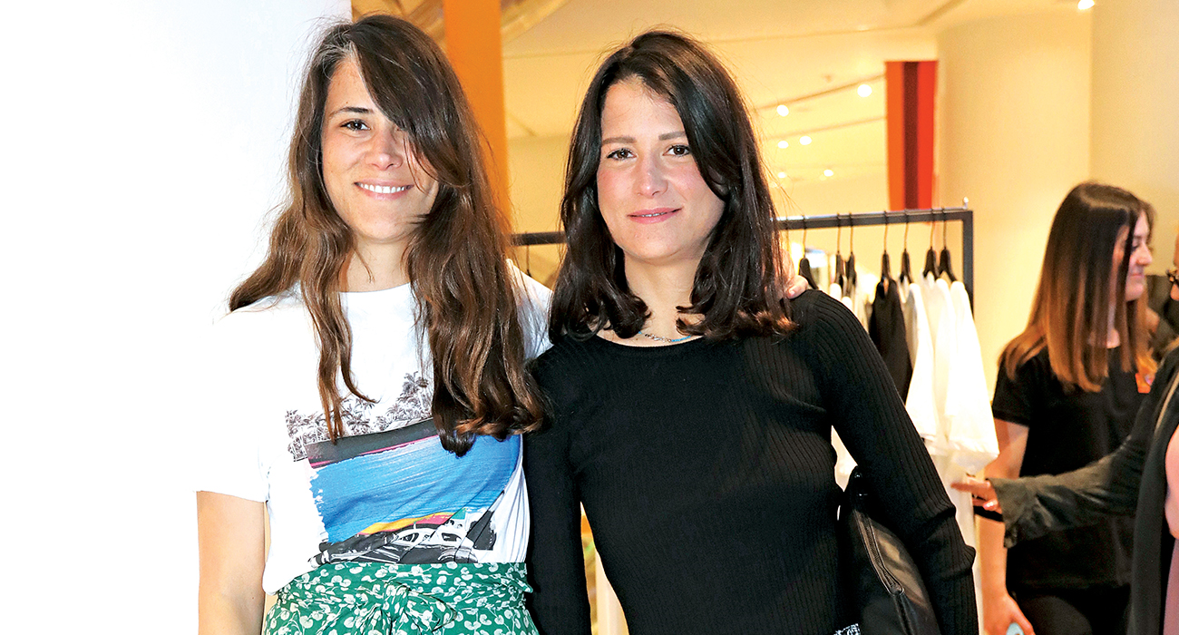 ÖZEL KOLEKSİYONA İKİ PARTİLİ TANITIM