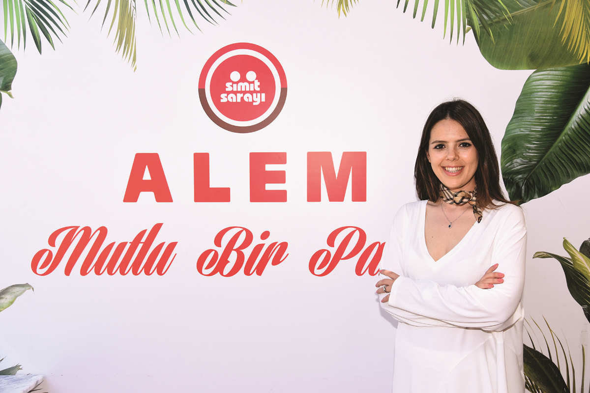 ALAÇATIDA MUTLU PAZAR KAHVALTISI