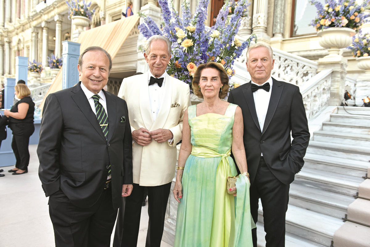 ÖMER GÜRSOY VE GÖKÇE ATAKAŞ EVLENDİ