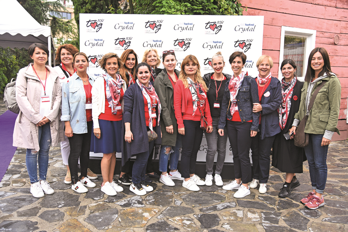 TOG BAZARDA GENÇLERE DESTEK