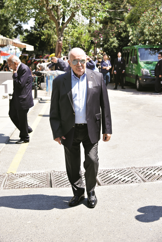 FEYYAZ BERKER SON YOLCULUĞUNA UĞURLANDI