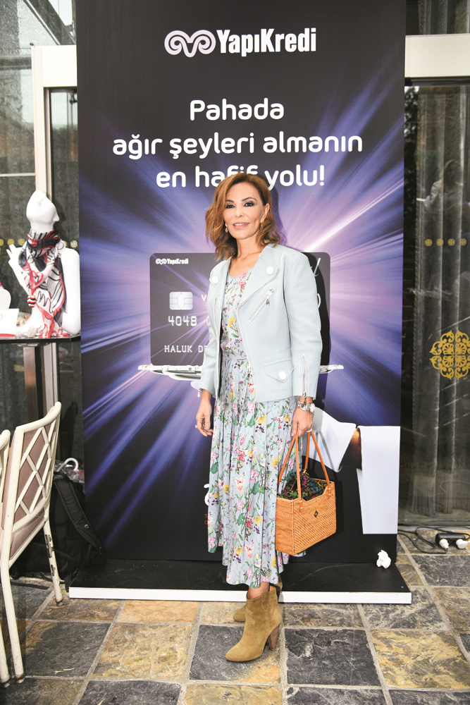 TOG BAZARDA GENÇLERE DESTEK