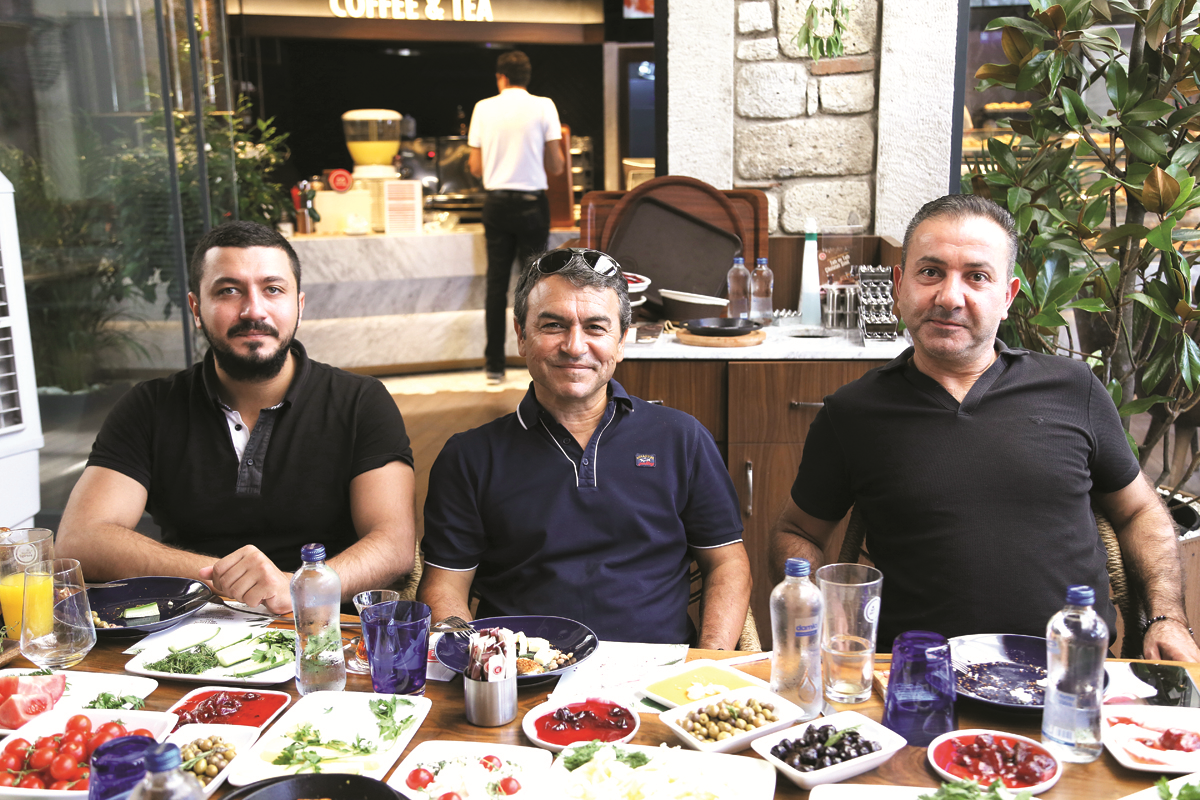 MUTLU PAZAR KAHVALTISI 