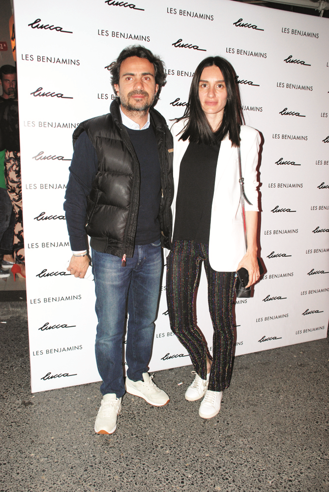 ÖZEL KOLEKSİYONA İKİ PARTİLİ TANITIM