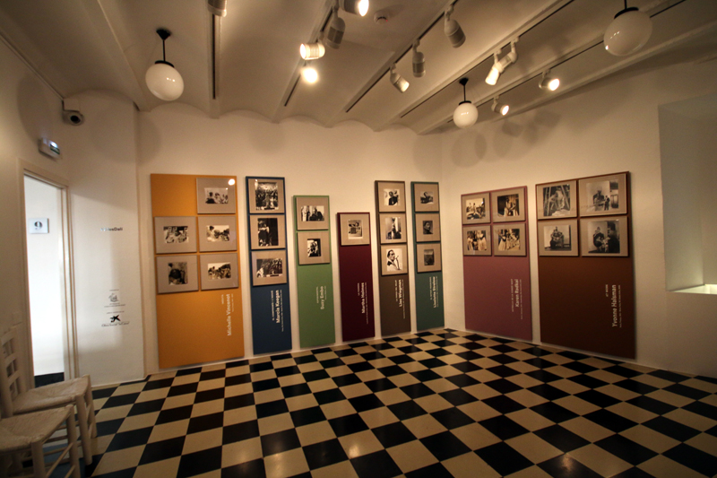 KADINLARIN GÖZÜNDEN SALVADOR DALI