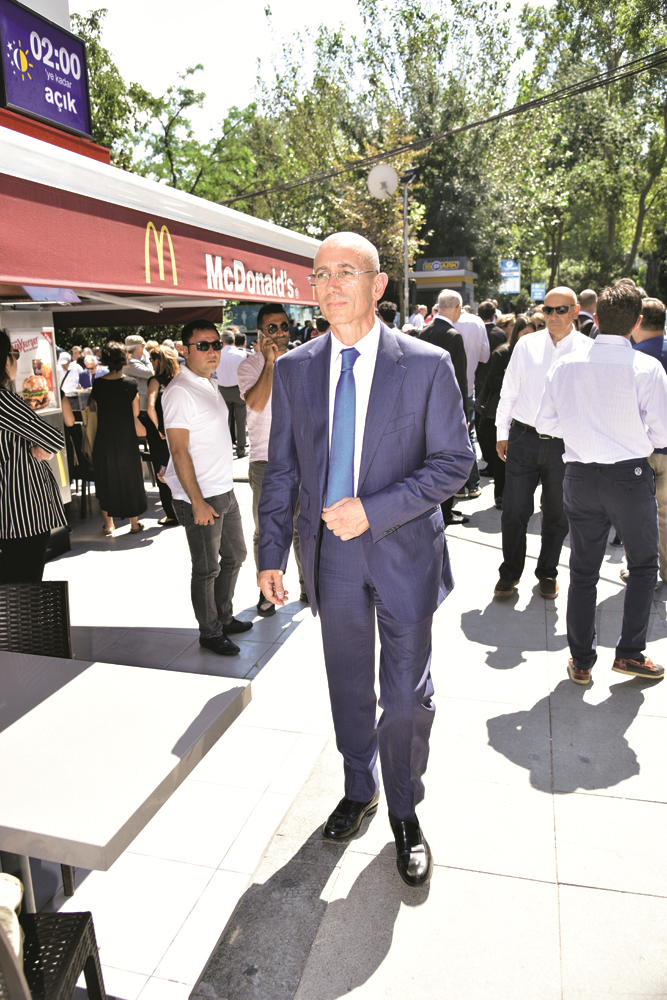 FEYYAZ BERKER SON YOLCULUĞUNA UĞURLANDI