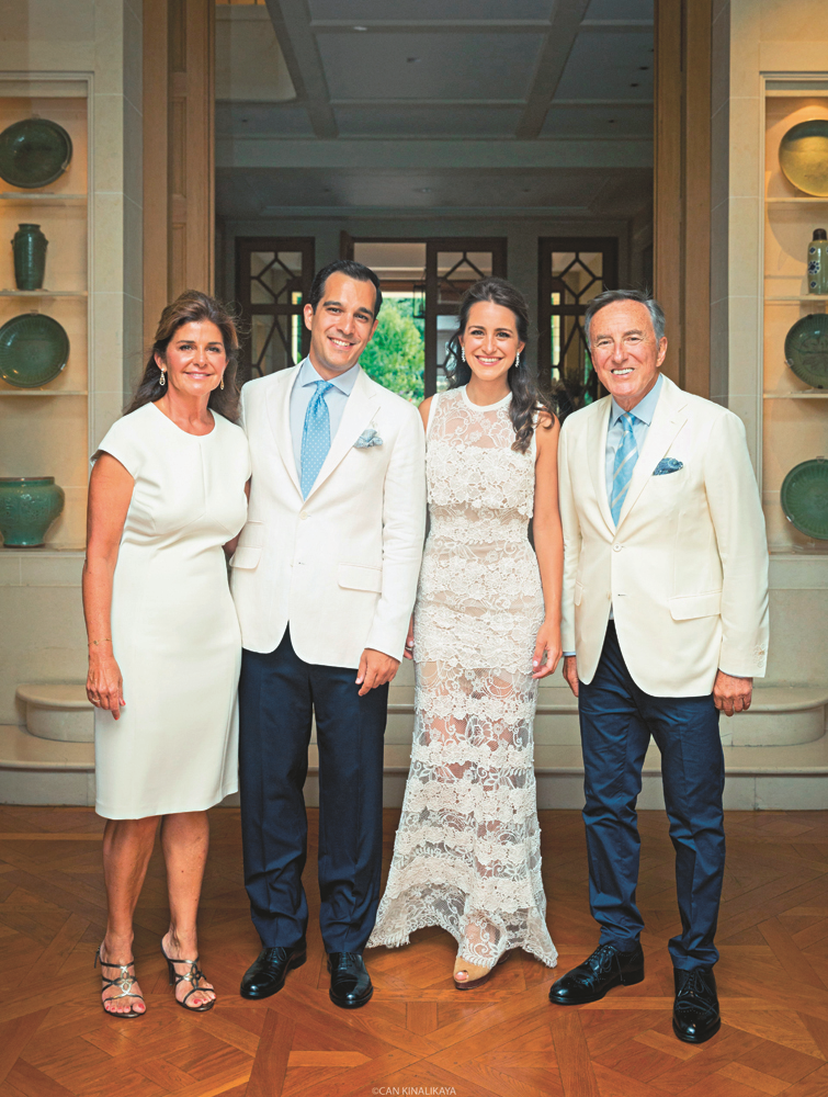 ESRA ECZACIBAŞI VE MURAT ÇOŞKUN NİŞANLANDI