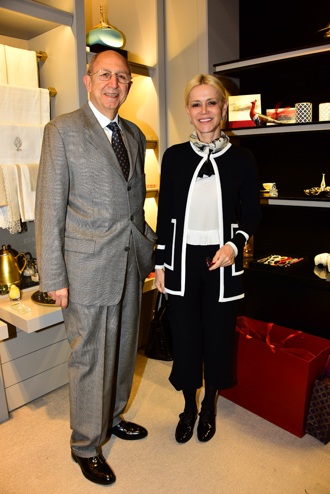 KOKUNUN BÜYÜLÜ DÜNYASINA YOLCULUK