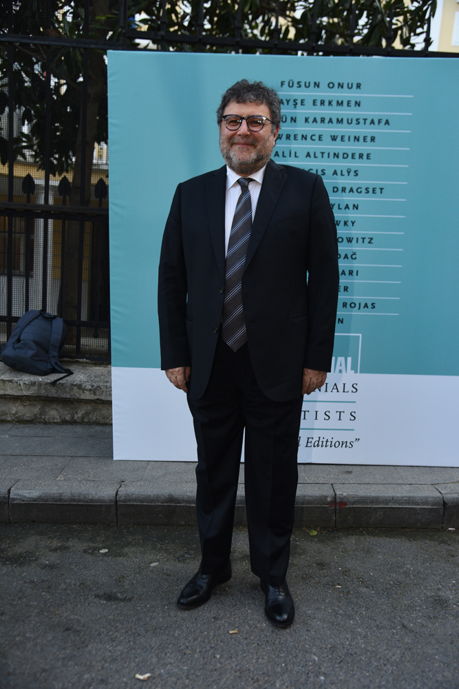 İSTANBUL BIENALİ 30.YILINI KUTLUYOR