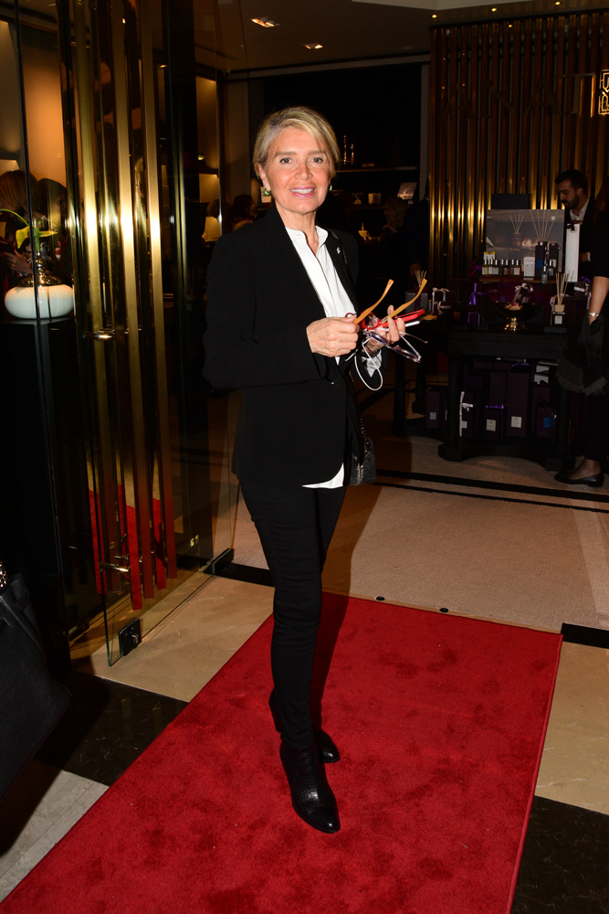 KOKUNUN BÜYÜLÜ DÜNYASINA YOLCULUK