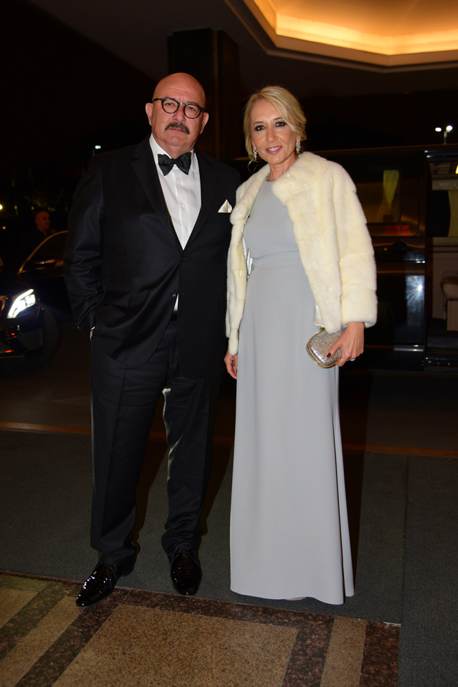 ALİ SUNAL VE NAZLI KURBANZADE EVLENDİ