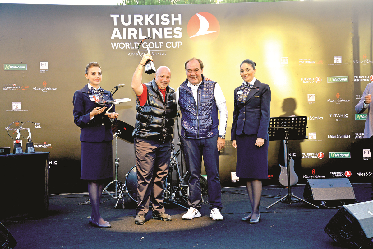 ÜNLÜ GOLFÇÜLER BİR ARADA