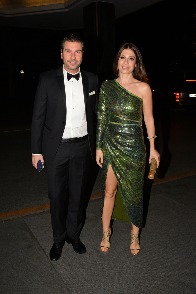 ALİ SUNAL VE NAZLI KURBANZADE EVLENDİ