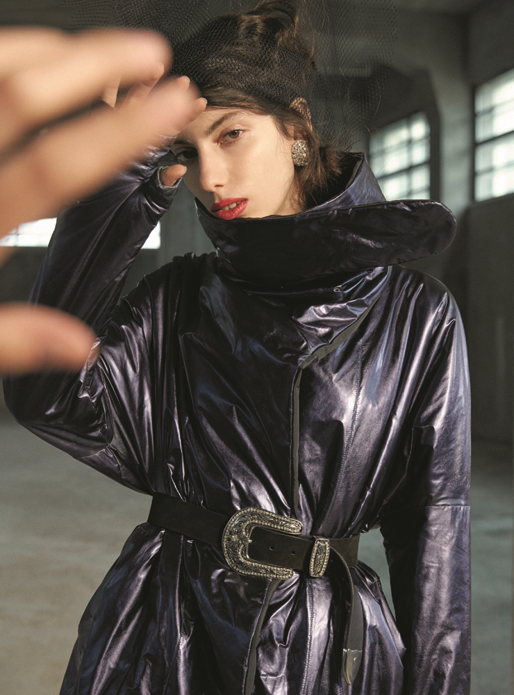 TÜRK MODASINA ÖVGÜ