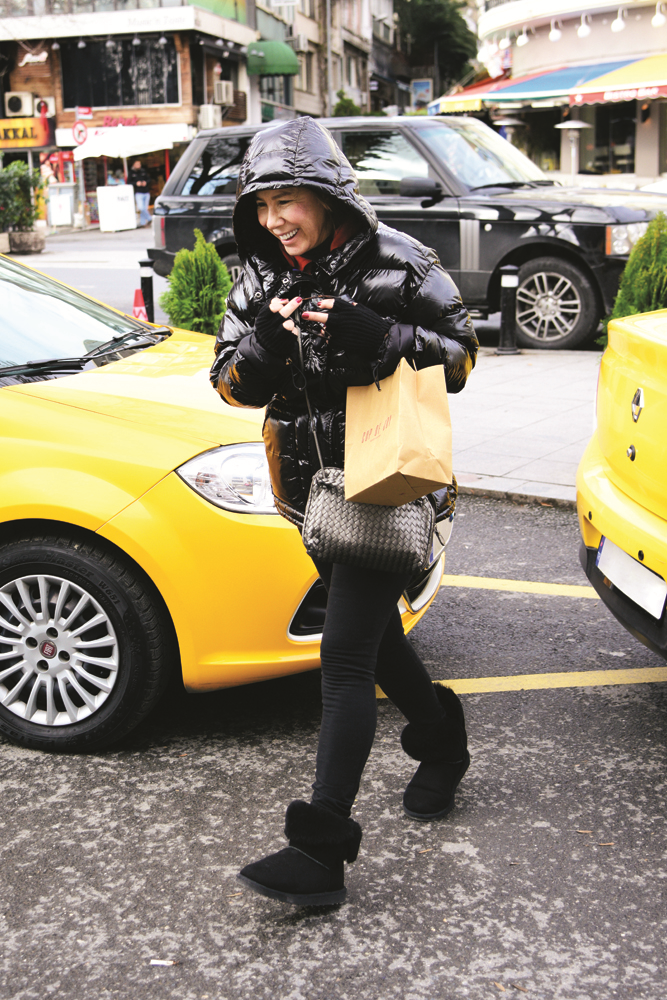 İSTANBUL CADDELERİ