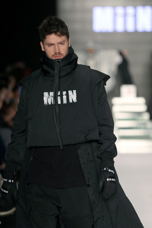 ÖZGÜN VE AKILDA KALICI