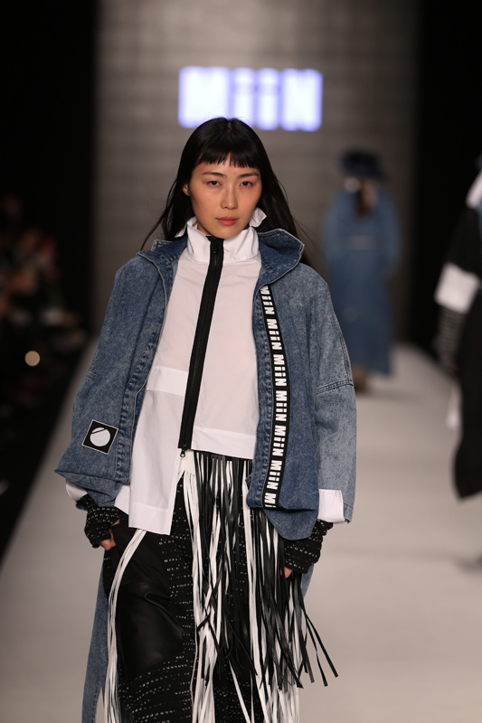 ÖZGÜN VE AKILDA KALICI