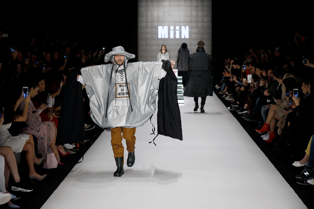 ÖZGÜN VE AKILDA KALICI