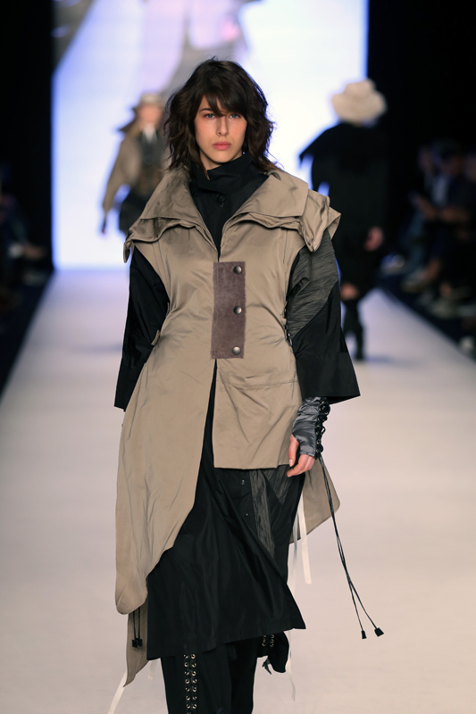 ÖZGÜN VE AKILDA KALICI