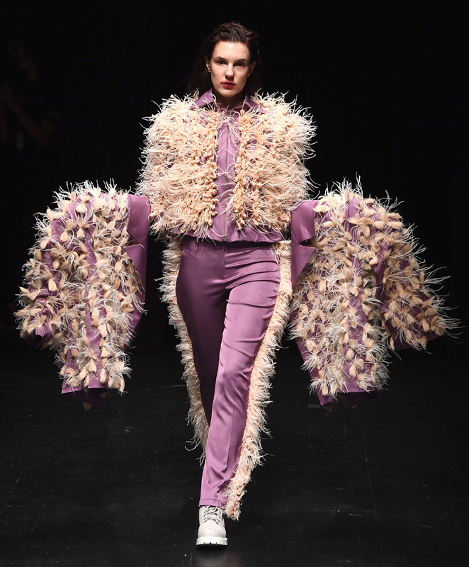 GENÇ TASARIMCILARDAN ŞOV