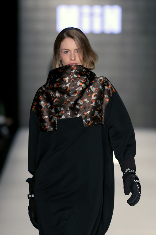 ÖZGÜN VE AKILDA KALICI