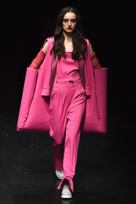 GENÇ TASARIMCILARDAN ŞOV