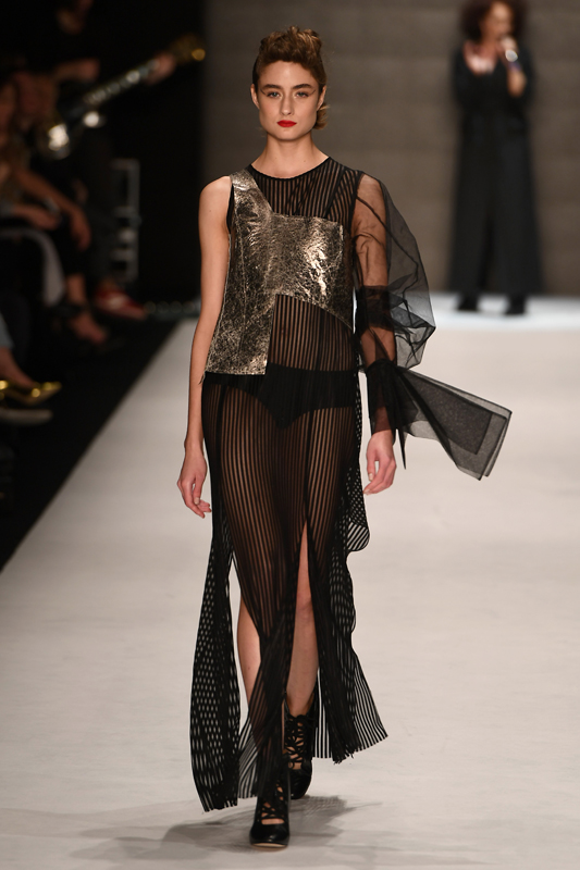 BELMA ÖZDEMİR AUTONOMOUS DEFİLESİ