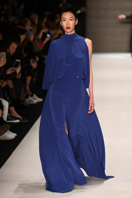 BELMA ÖZDEMİR AUTONOMOUS DEFİLESİ