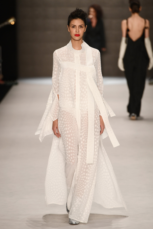 BELMA ÖZDEMİR AUTONOMOUS DEFİLESİ