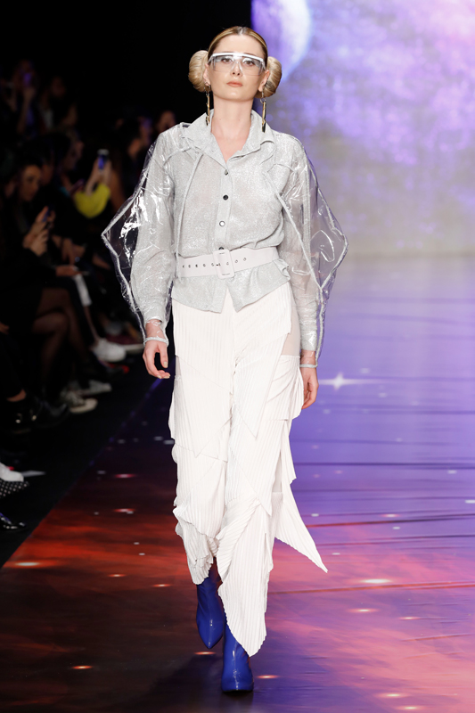 SIRADIŞI VE GİZEMLİ