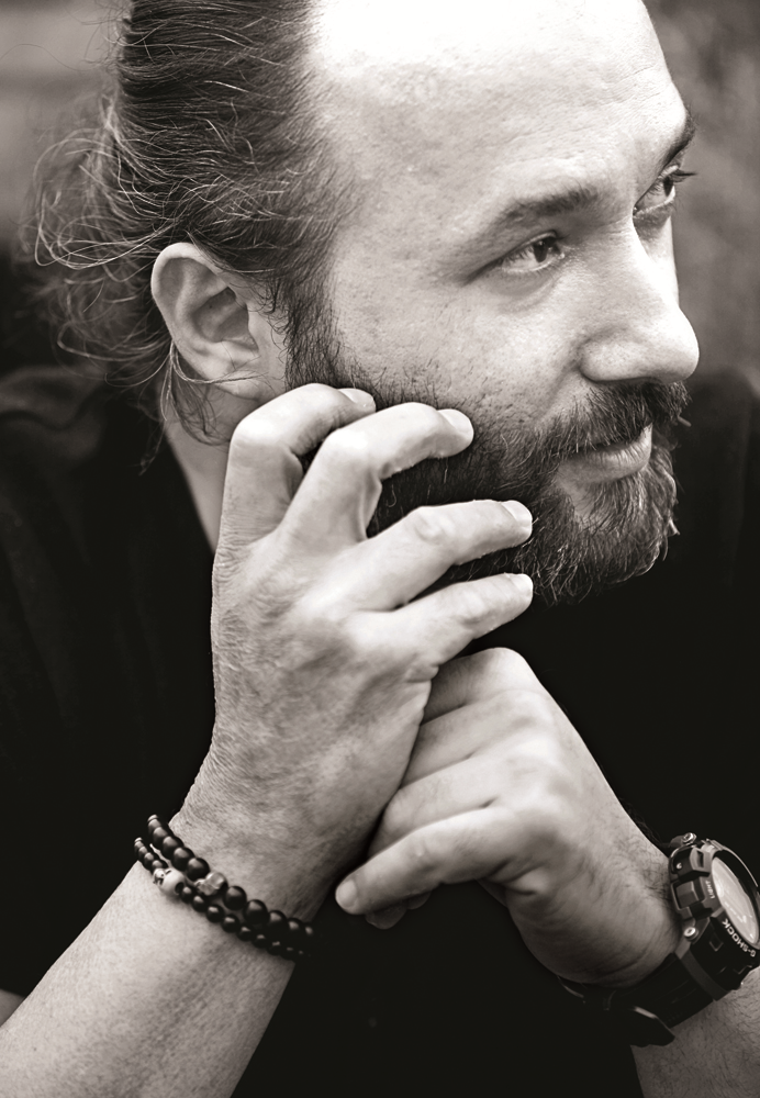 DÖNÜŞEN FOTOĞRAF