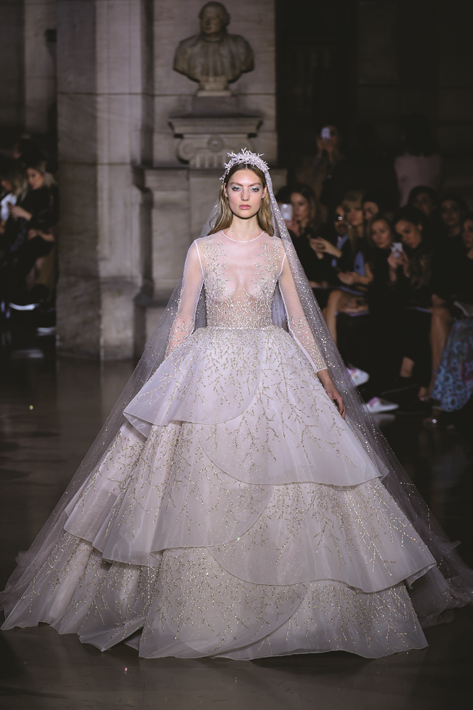 GÖZ KAMAŞTIRAN GELİNLER