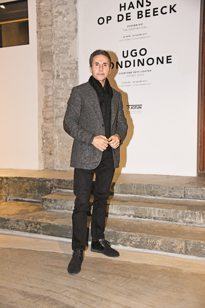 PİLEVNELİ GALERİ’DE "UYUYAN KIZ"