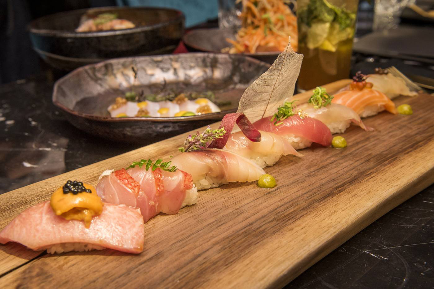 DRAKE, TORONTODA RESTORAN AÇTI