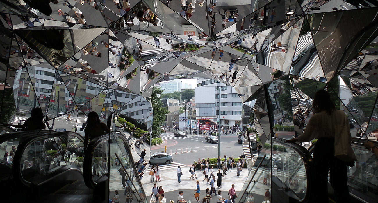 LARA KAMHİ'NİN ESERİ SÓNAR İSTANBUL’DA