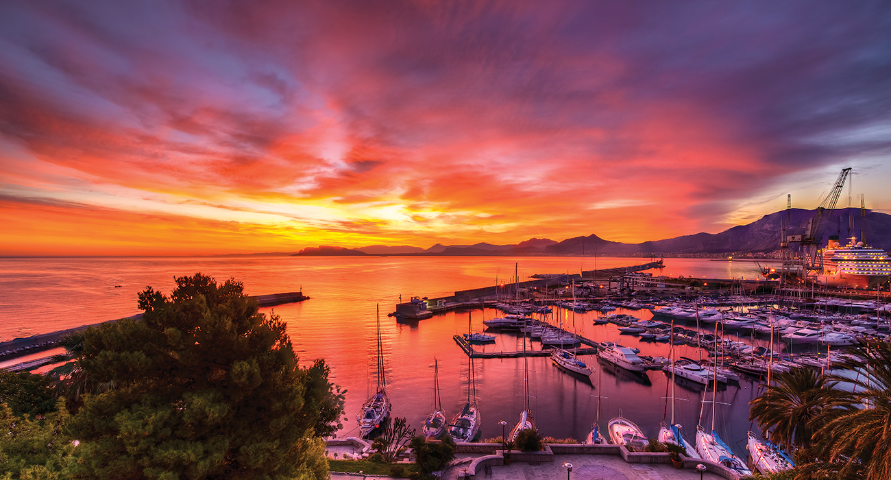 SİCİLYA'NIN EFSANESİ TAORMİNA