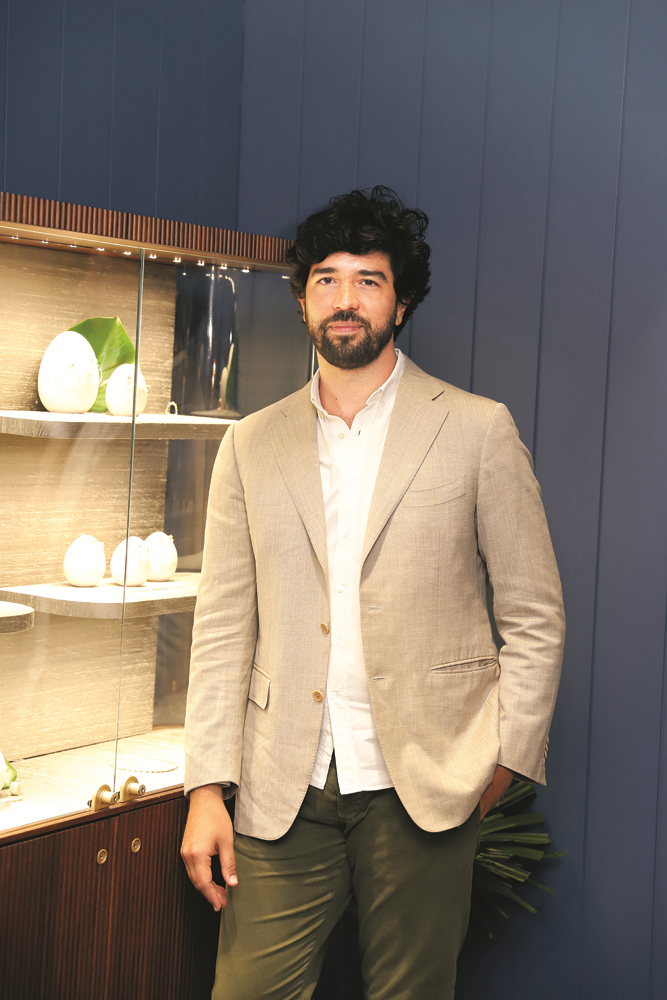 ÖDÜLLÜ TASARIMCIDAN MÜCEVHER ŞÖLENİ