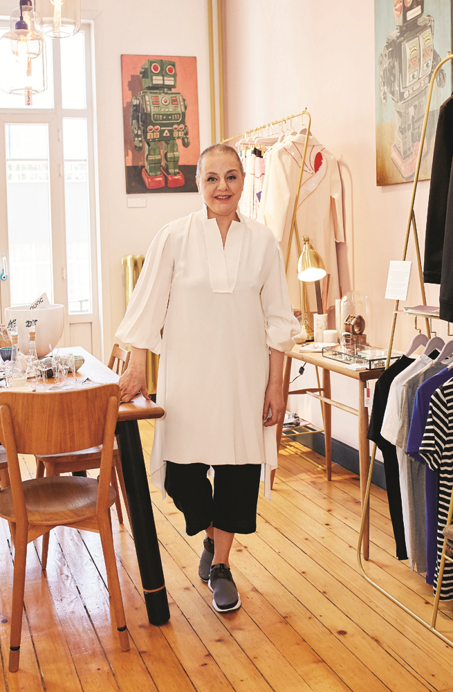 YENİ MEKAN YENİ HİKAYELER