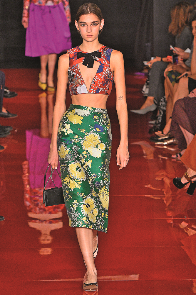 SEZON TRENDİ ÇİÇEK DESENLERİ