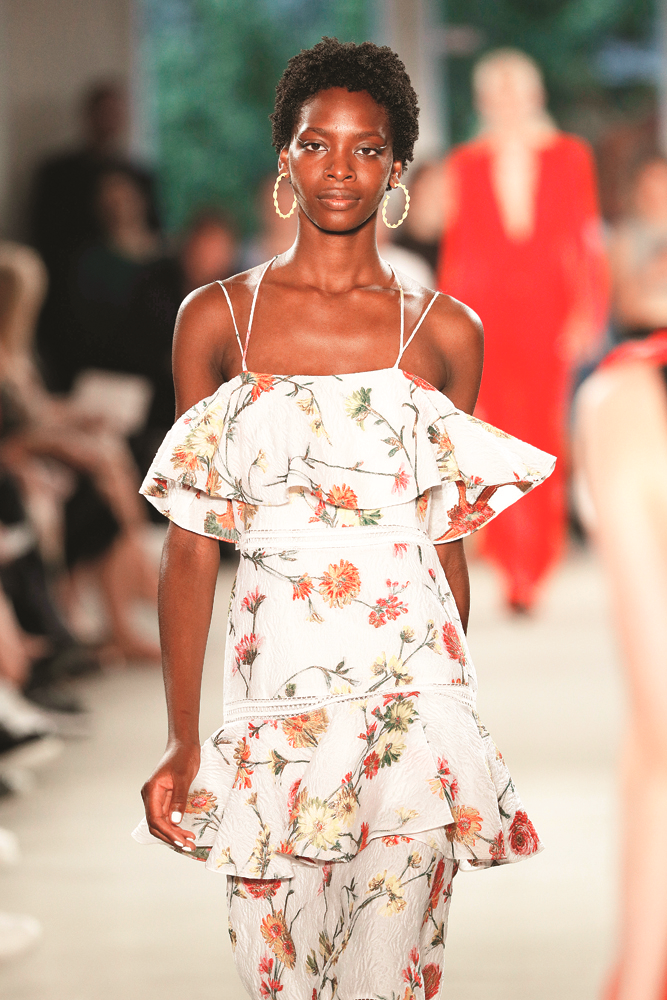 SEZON TRENDİ ÇİÇEK DESENLERİ