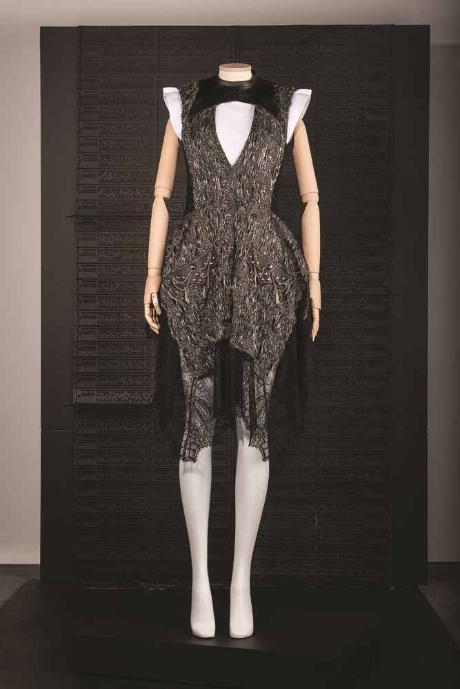 HAUTE DANTELLE SERGİSİ