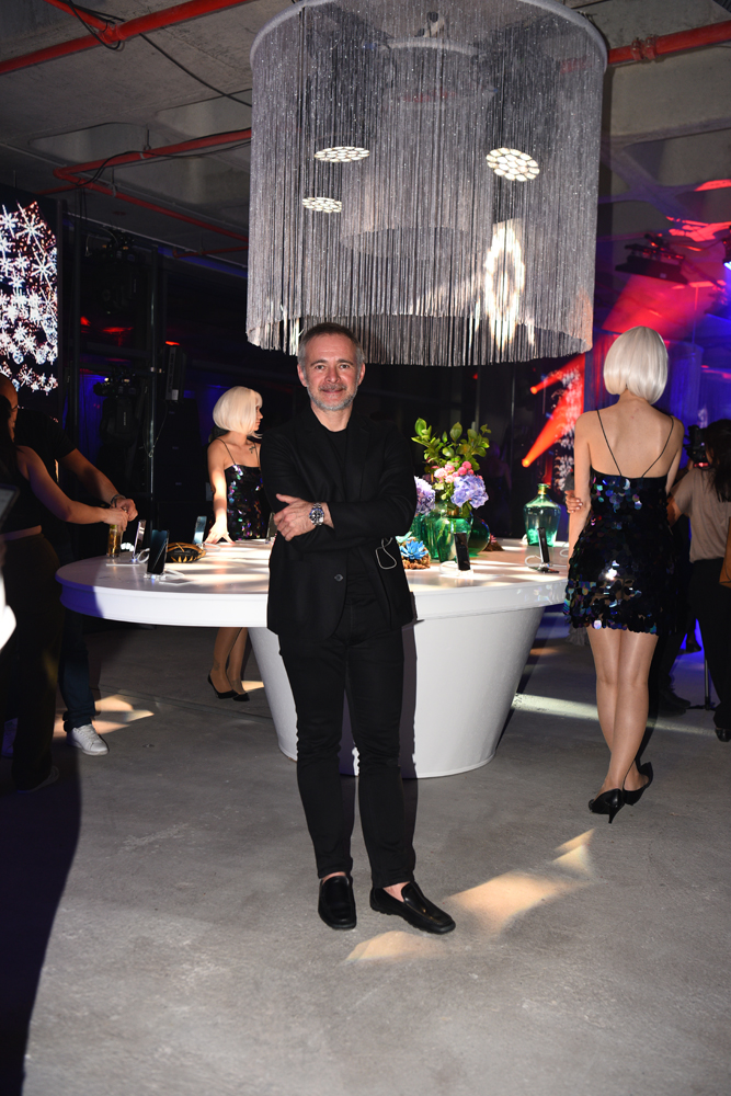 HUAWEIDEN RENKLİ PARTİ