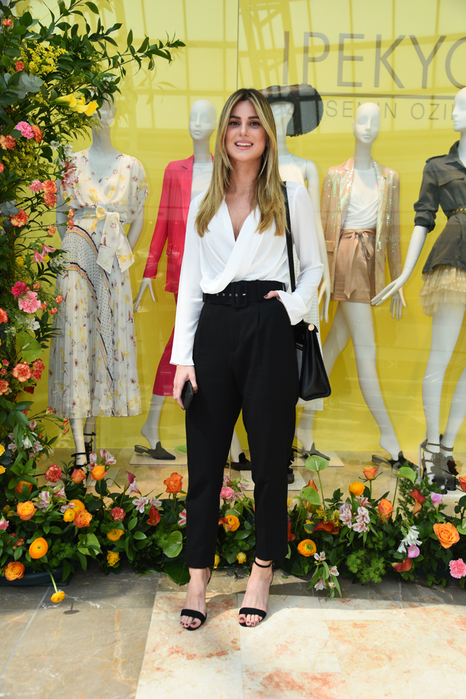 YASEMİN ÖZİLHAN İPEKYOL DAVETİ