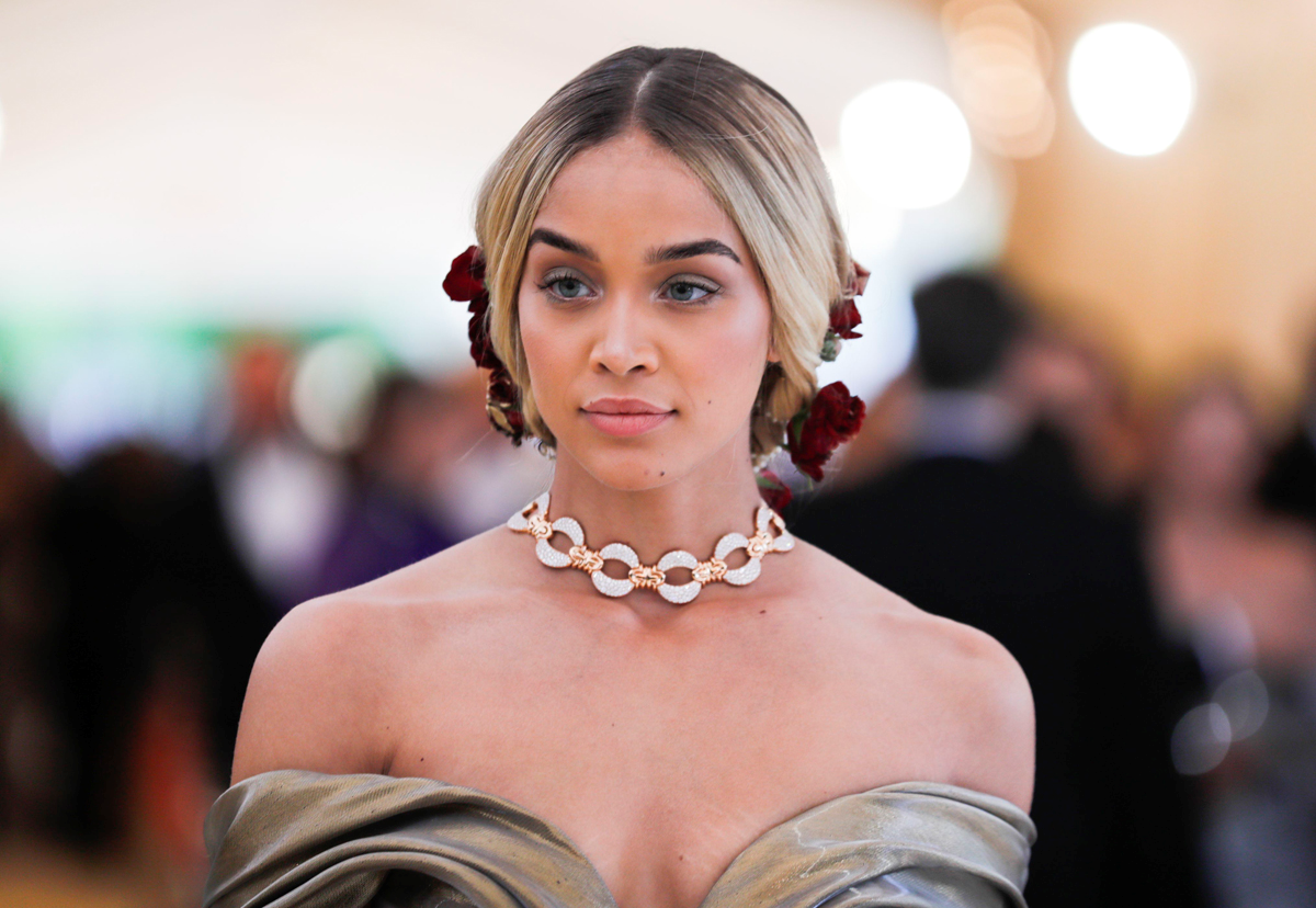 MET GALADA DİKKAT ÇEKEN SAÇ VE MAKYAJLAR