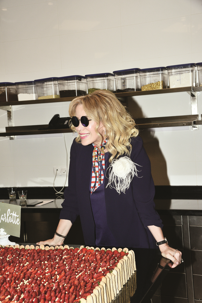 FIVE O’CLOCK HAYALLERİN PEŞİNDE