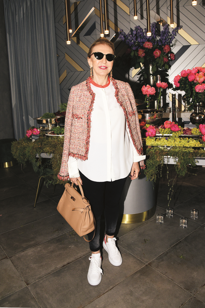 FIVE O’CLOCK HAYALLERİN PEŞİNDE